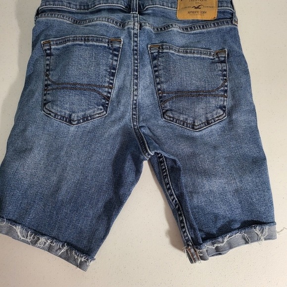 Hollister Distressed Denim Shorts Ripped Cuffed Hem Blue Size 28‎ - Picture 6 of 9